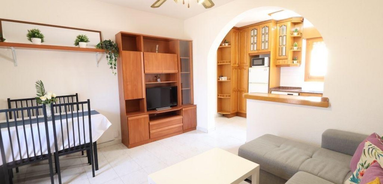 Sale - Bungalow -
Torrevieja - La Siesta - El Salado - Torreta