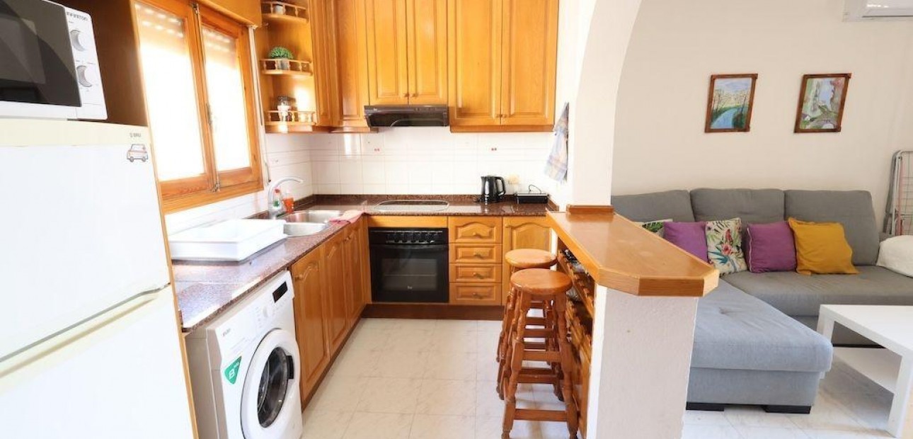 Sale - Bungalow -
Torrevieja - La Siesta - El Salado - Torreta