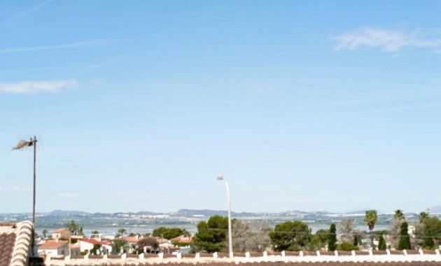 Sale - Bungalow -
Torrevieja - La Siesta - El Salado - Torreta
