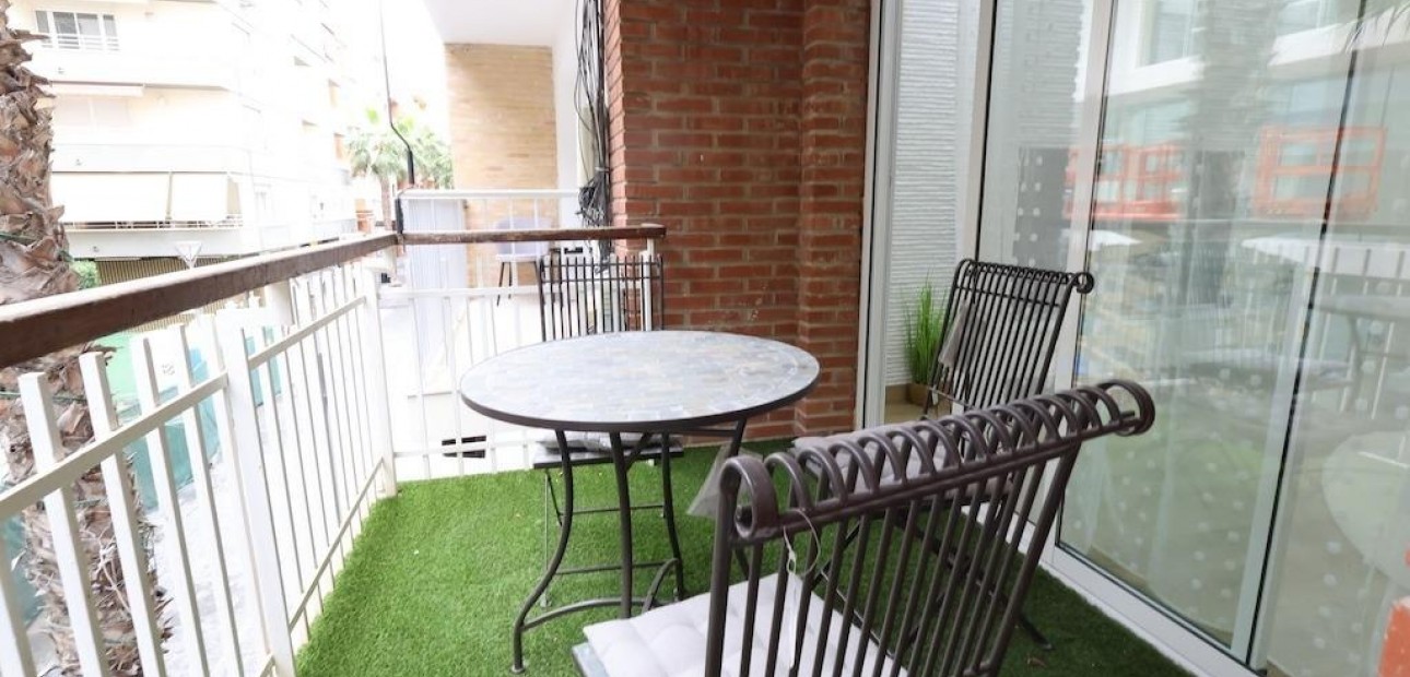 Sale - Bungalow -
Torrevieja - La Siesta - El Salado - Torreta