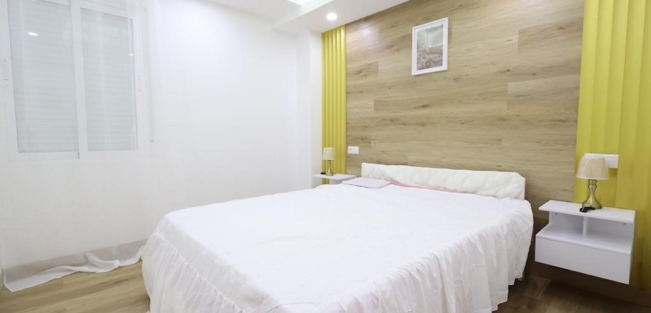 Sale - Bungalow -
Torrevieja - La Siesta - El Salado - Torreta