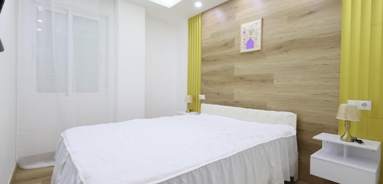 Sale - Bungalow -
Torrevieja - La Siesta - El Salado - Torreta