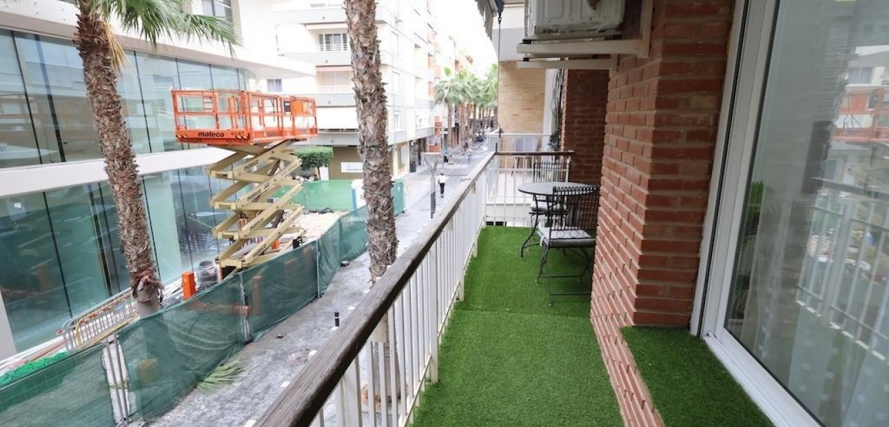 Sale - Bungalow -
Torrevieja - La Siesta - El Salado - Torreta