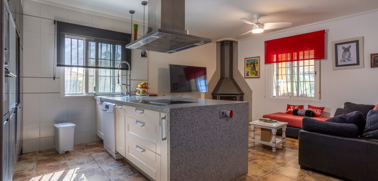 Herverkoop - Detached Villa -
Elche - La Hoya