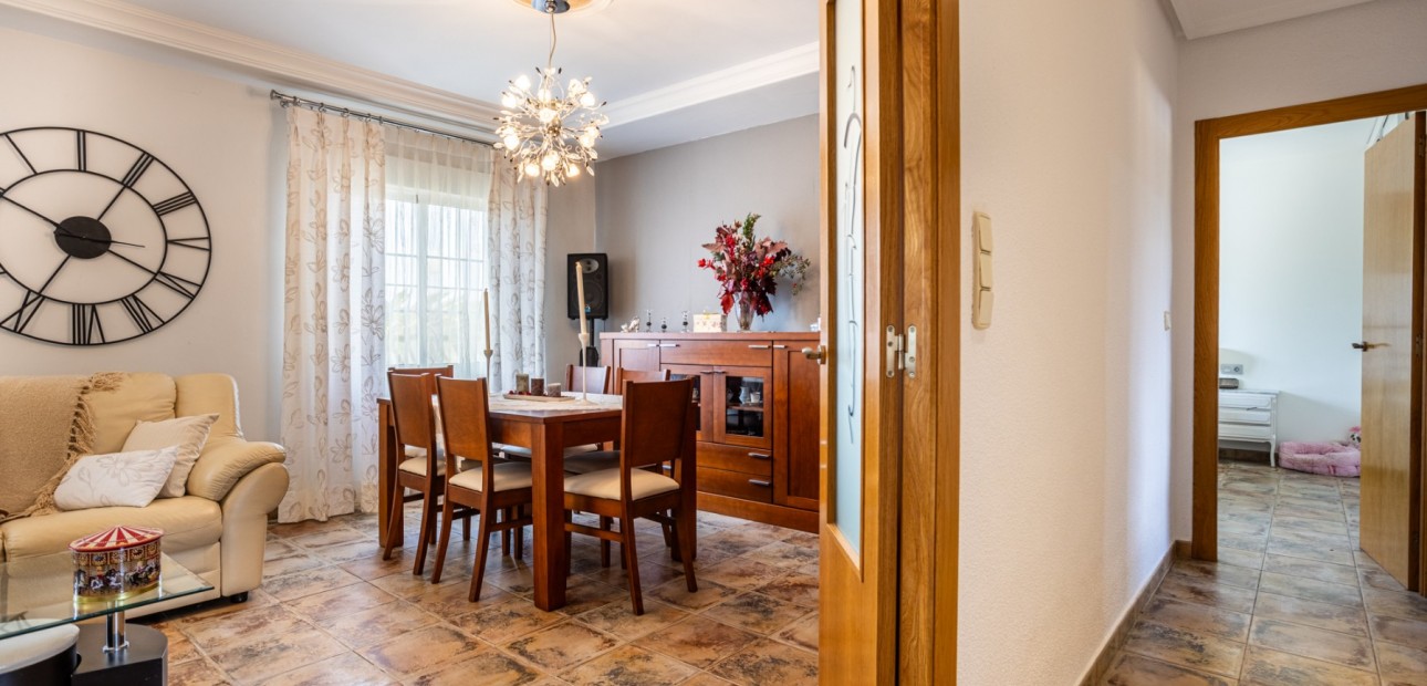 Herverkoop - Detached Villa -
Elche - La Hoya