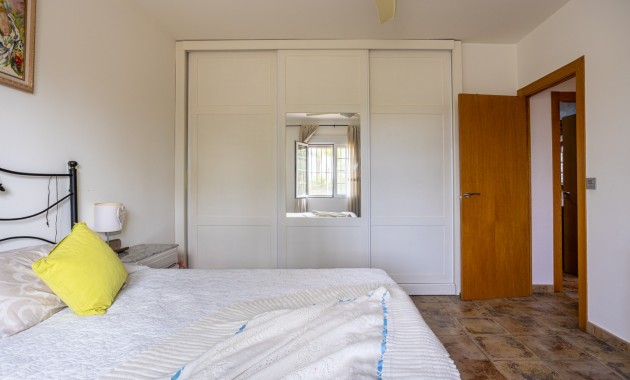 Herverkoop - Detached Villa -
Elche - La Hoya