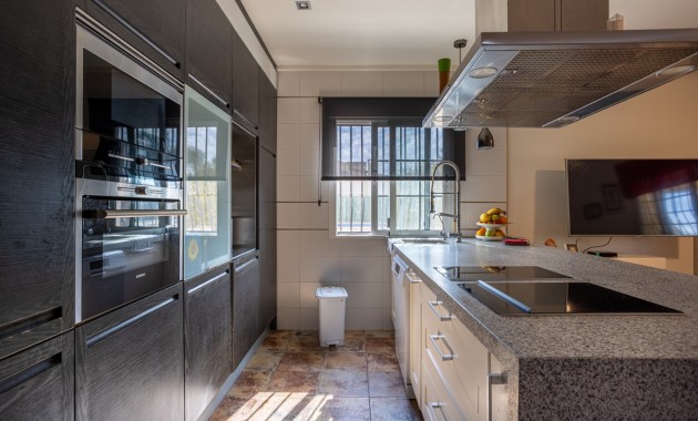 Herverkoop - Detached Villa -
Elche - La Hoya