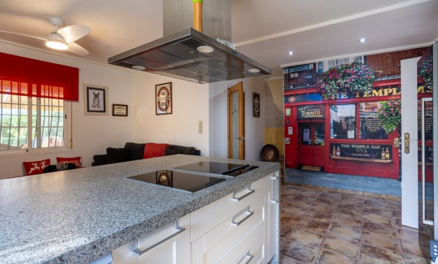 Herverkoop - Detached Villa -
Elche - La Hoya