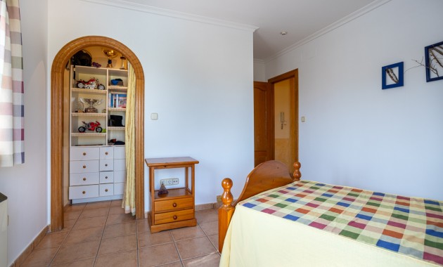 Herverkoop - Detached Villa -
Elche - La Hoya