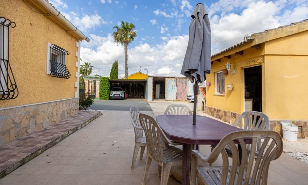 Herverkoop - Detached Villa -
Elche - La Hoya