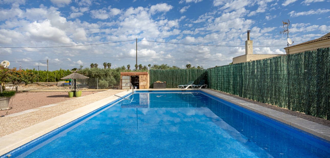 Herverkoop - Detached Villa -
Elche - La Hoya