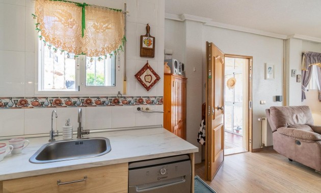 Herverkoop - Terraced house -
Orihuela Costa - Playa Flamenca