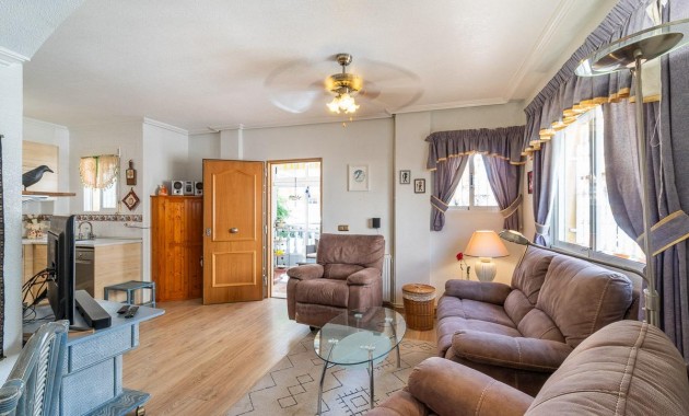 Herverkoop - Terraced house -
Orihuela Costa - Playa Flamenca