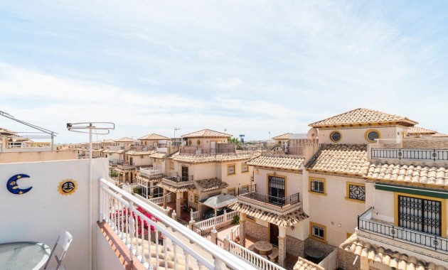 Herverkoop - Terraced house -
Orihuela Costa - Playa Flamenca