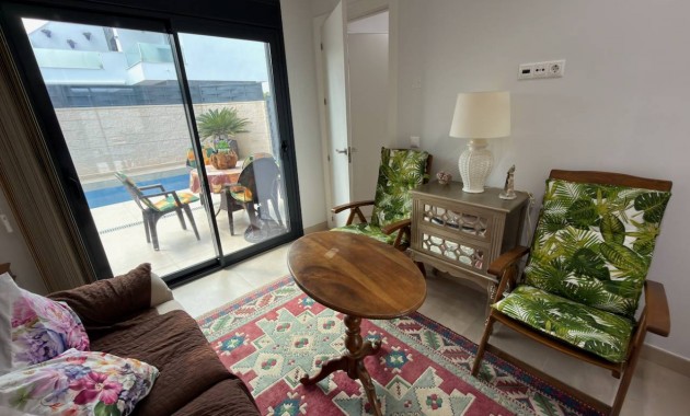 Sale - Villa -
Benijofar