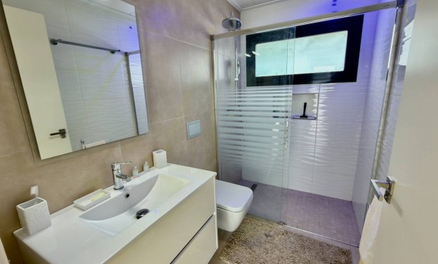 Sale - Villa -
Benijofar