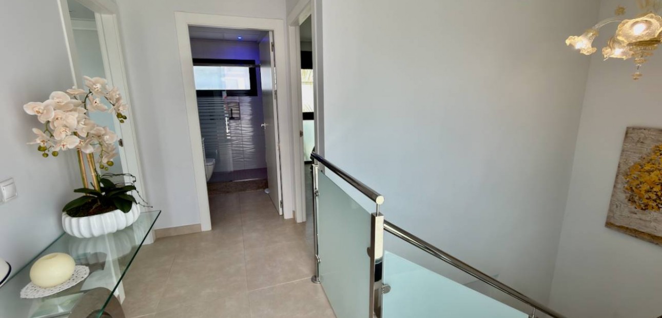 Sale - Villa -
Benijofar