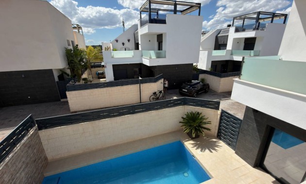 Sale - Villa -
Benijofar