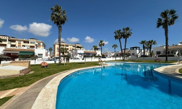 Sale - Apartment / flat -
Orihuela Costa - La Chismosa
