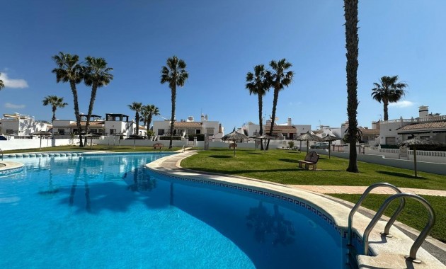 Sale - Apartment / flat -
Orihuela Costa - La Chismosa
