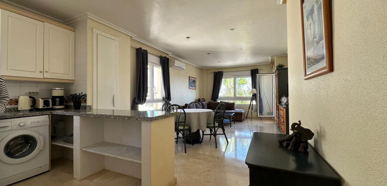 Sale - Apartment / flat -
Orihuela Costa - La Chismosa