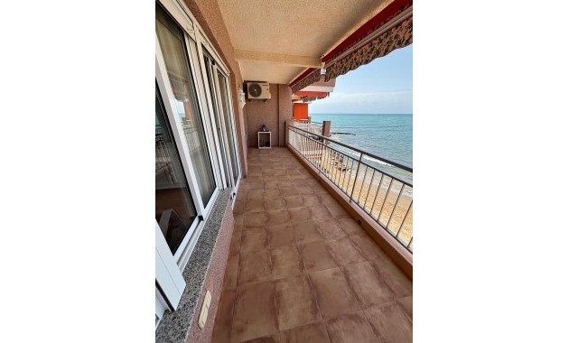 Sale - Apartment / flat -
Torrevieja - Los Frutales