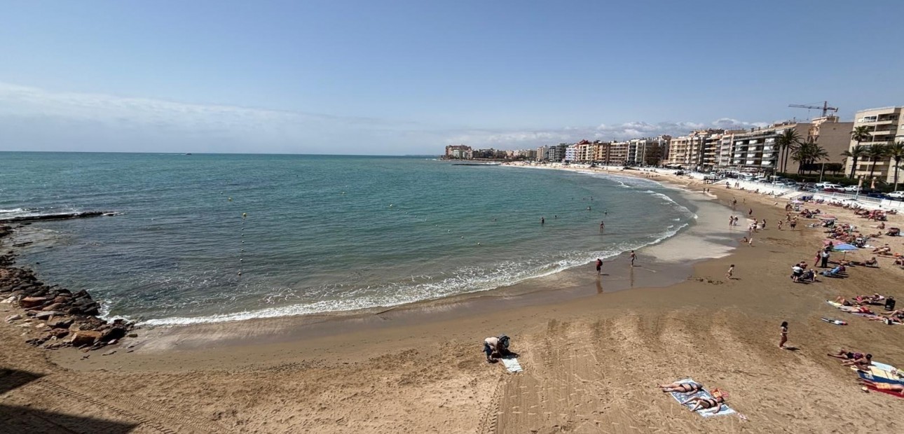 Sale - Apartment / flat -
Torrevieja - Los Frutales