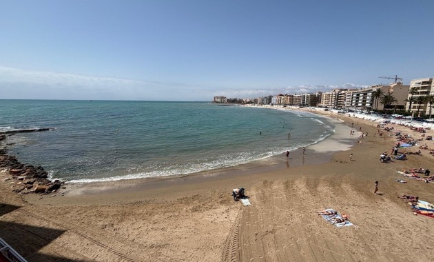 Sale - Apartment / flat -
Torrevieja - Los Frutales