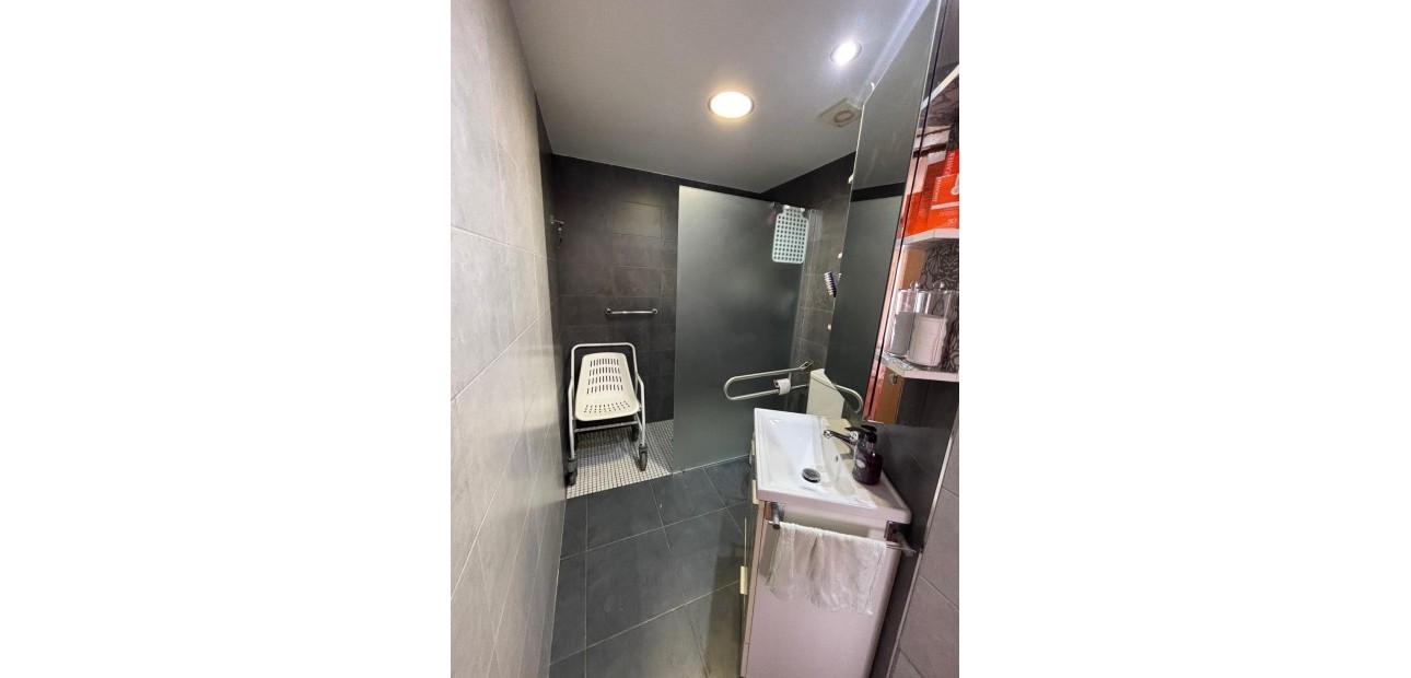 Sale - Apartment / flat -
Torrevieja - Los Frutales