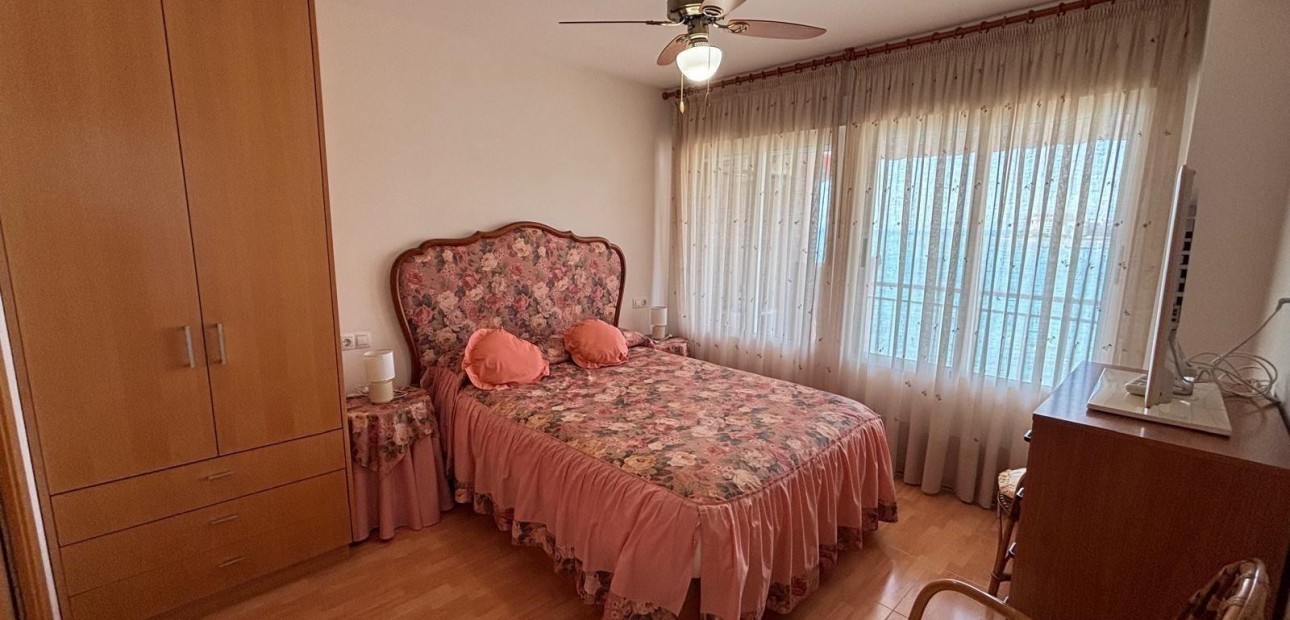 Sale - Apartment / flat -
Torrevieja - Los Frutales