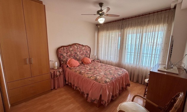 Sale - Apartment / flat -
Torrevieja - Los Frutales