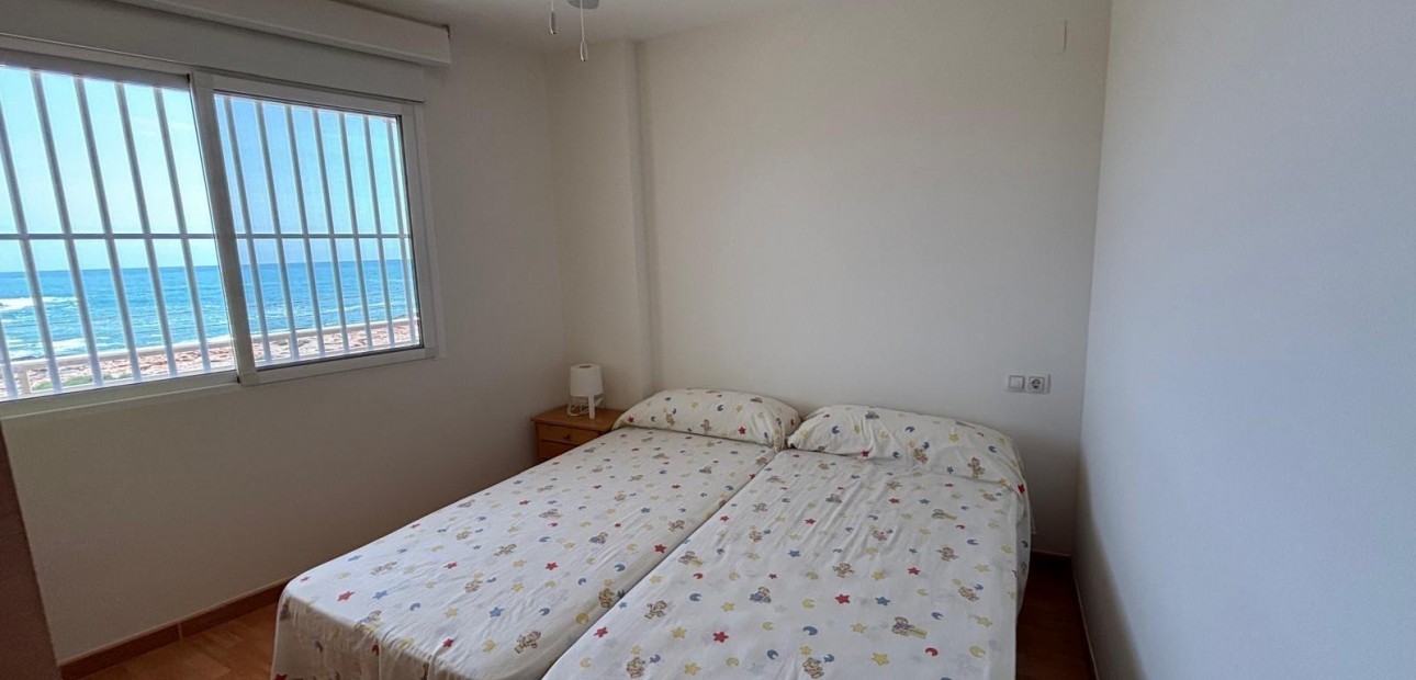 Sale - Apartment / flat -
Torrevieja - Los Frutales