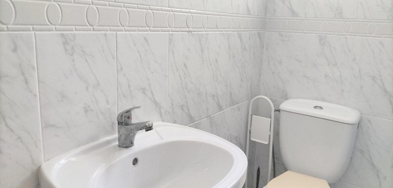 Sale - Bungalow -
Torrevieja - La Siesta - El Salado - Torreta
