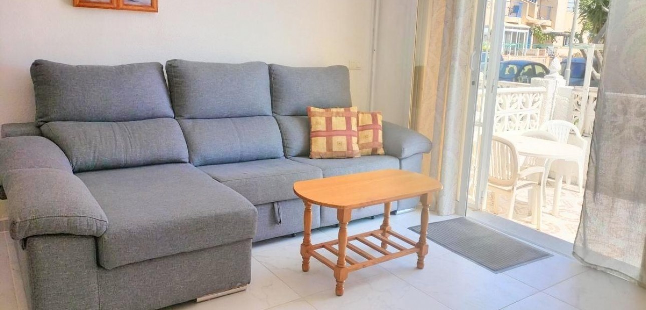 Sale - Bungalow -
Torrevieja - La Siesta - El Salado - Torreta
