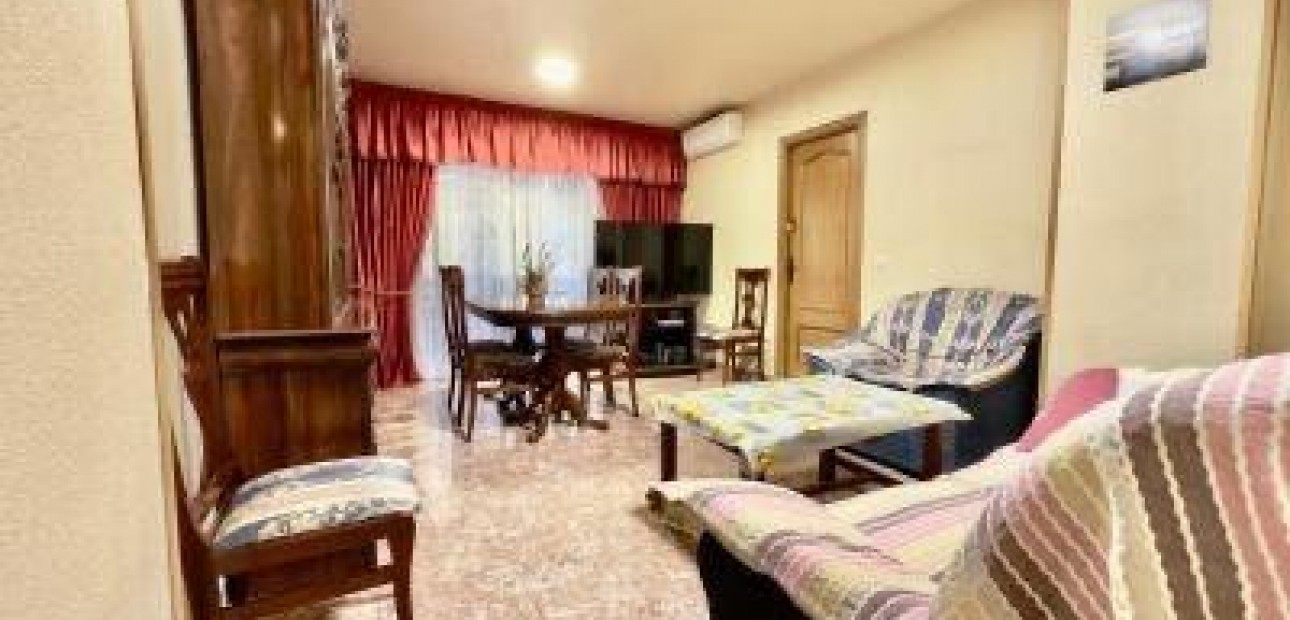 Sale - Bungalow -
Rojales - Centro de la Ciudad Quesada