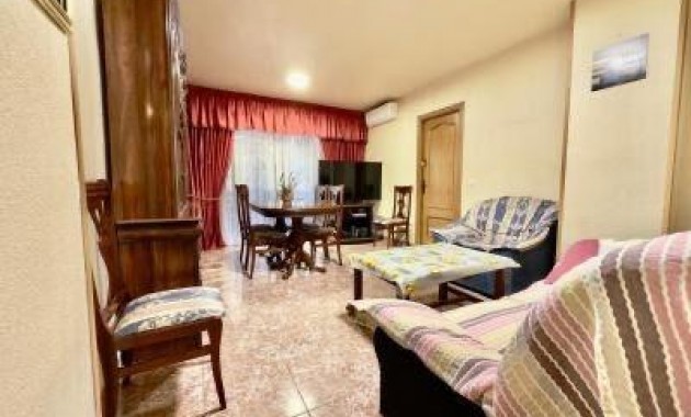 Sale - Bungalow -
Rojales - Centro de la Ciudad Quesada