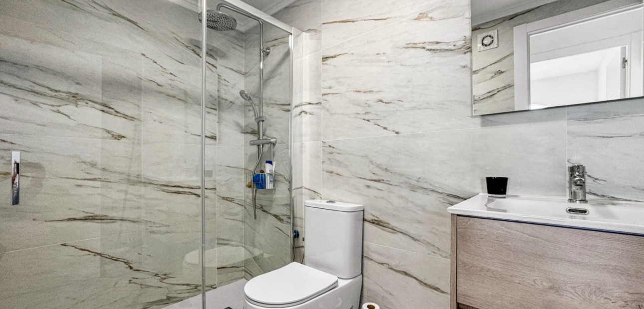 Venta - Apartamento / piso -
Torrevieja - Rocio del Mar
