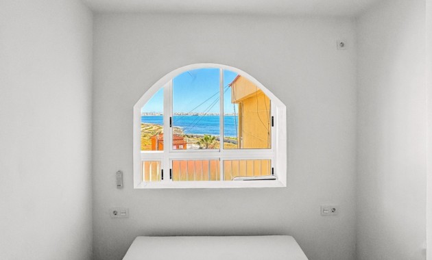 Venta - Apartamento / piso -
Torrevieja - Rocio del Mar