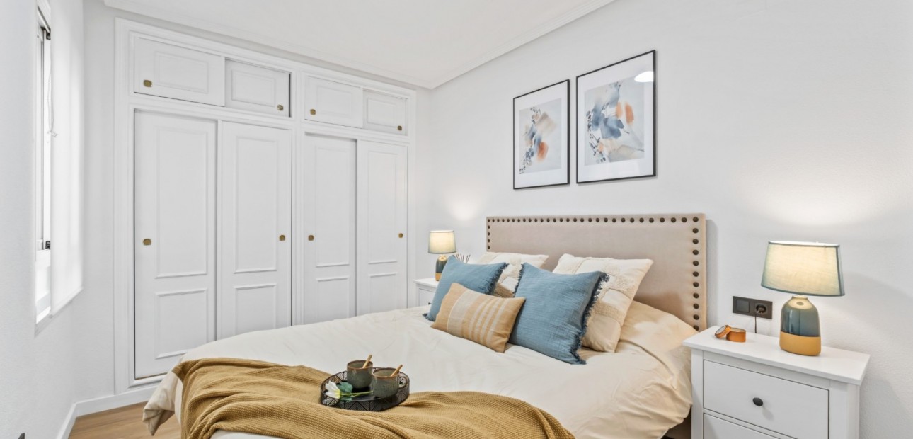 Sale - Apartment / flat -
Orihuela Costa - Playa Flamenca