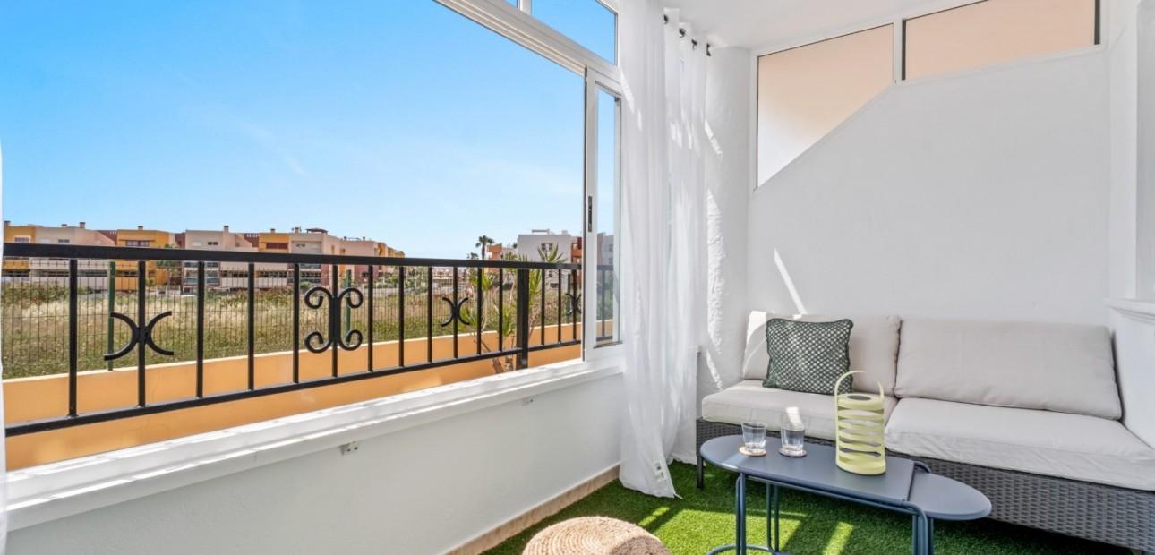 Sale - Apartment / flat -
Orihuela Costa - Playa Flamenca
