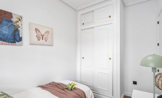 Sale - Apartment / flat -
Orihuela Costa - Playa Flamenca