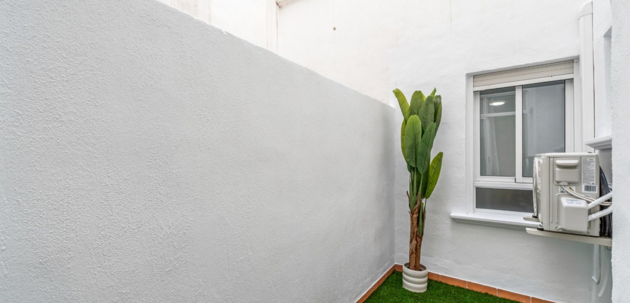 Sale - Apartment / flat -
Orihuela Costa - Playa Flamenca