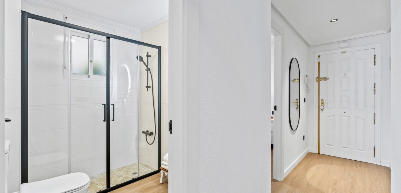 Sale - Apartment / flat -
Orihuela Costa - Playa Flamenca