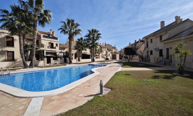 Sale - Apartment / flat -
Algorfa - La Finca Golf Resort