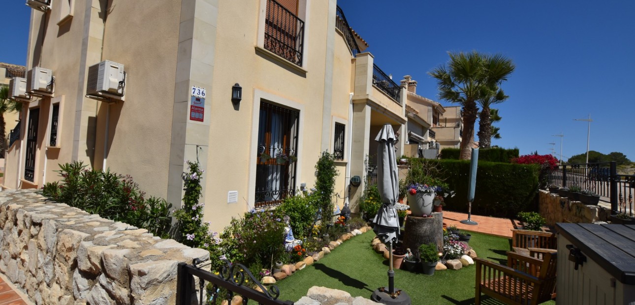 Sale - Apartment / flat -
Algorfa - La Finca Golf Resort