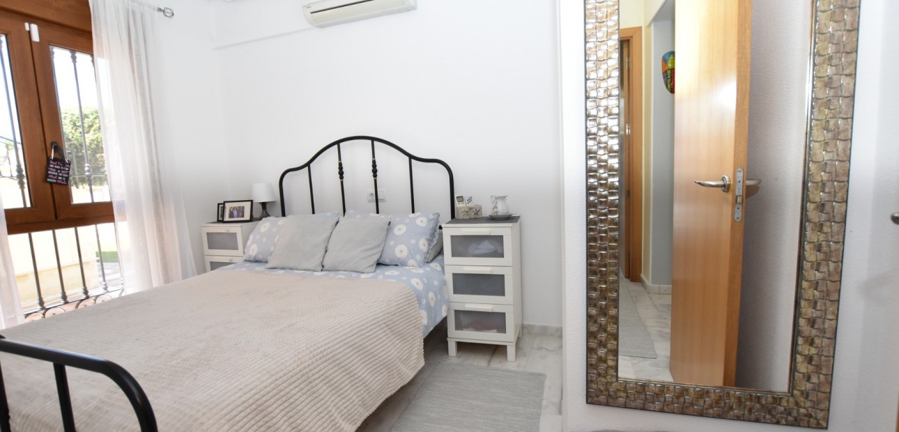 Sale - Apartment / flat -
Algorfa - La Finca Golf Resort