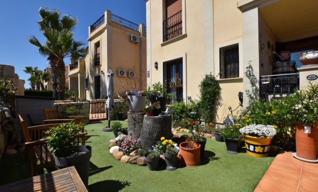 Sale - Apartment / flat -
Algorfa - La Finca Golf Resort