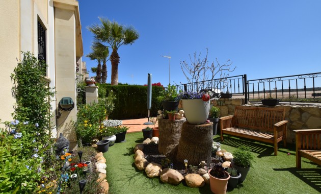 Sale - Apartment / flat -
Algorfa - La Finca Golf Resort