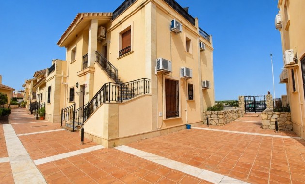 Sale - Apartment / flat -
Algorfa - La Finca Golf Resort