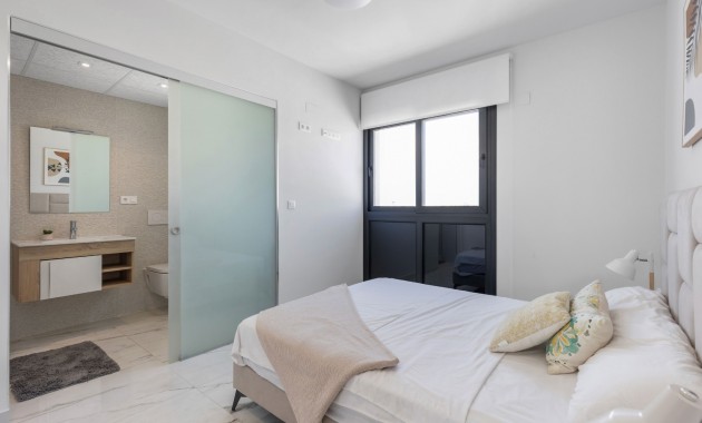 Sale - Apartment / flat -
Orihuela Costa - Playa Flamenca